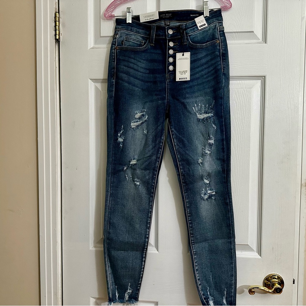 Judy Blue High Rise Blue Jeans with Distressed Details